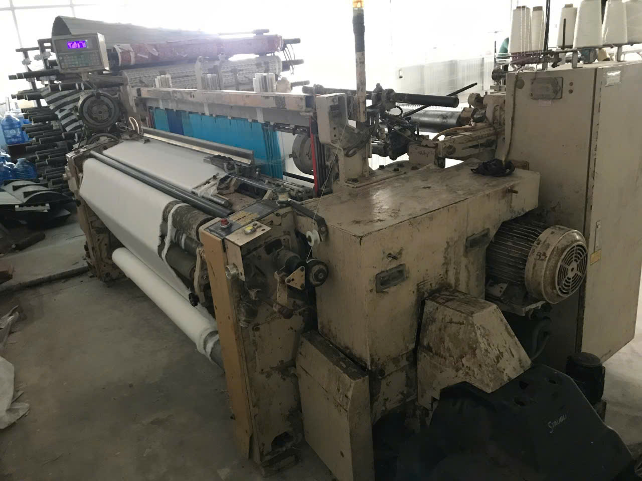 Hình ảnh kho và gia công cắt viền - Dệt Sài Gòn RITA - Công Ty TNHH Dệt Sài Gòn RITA